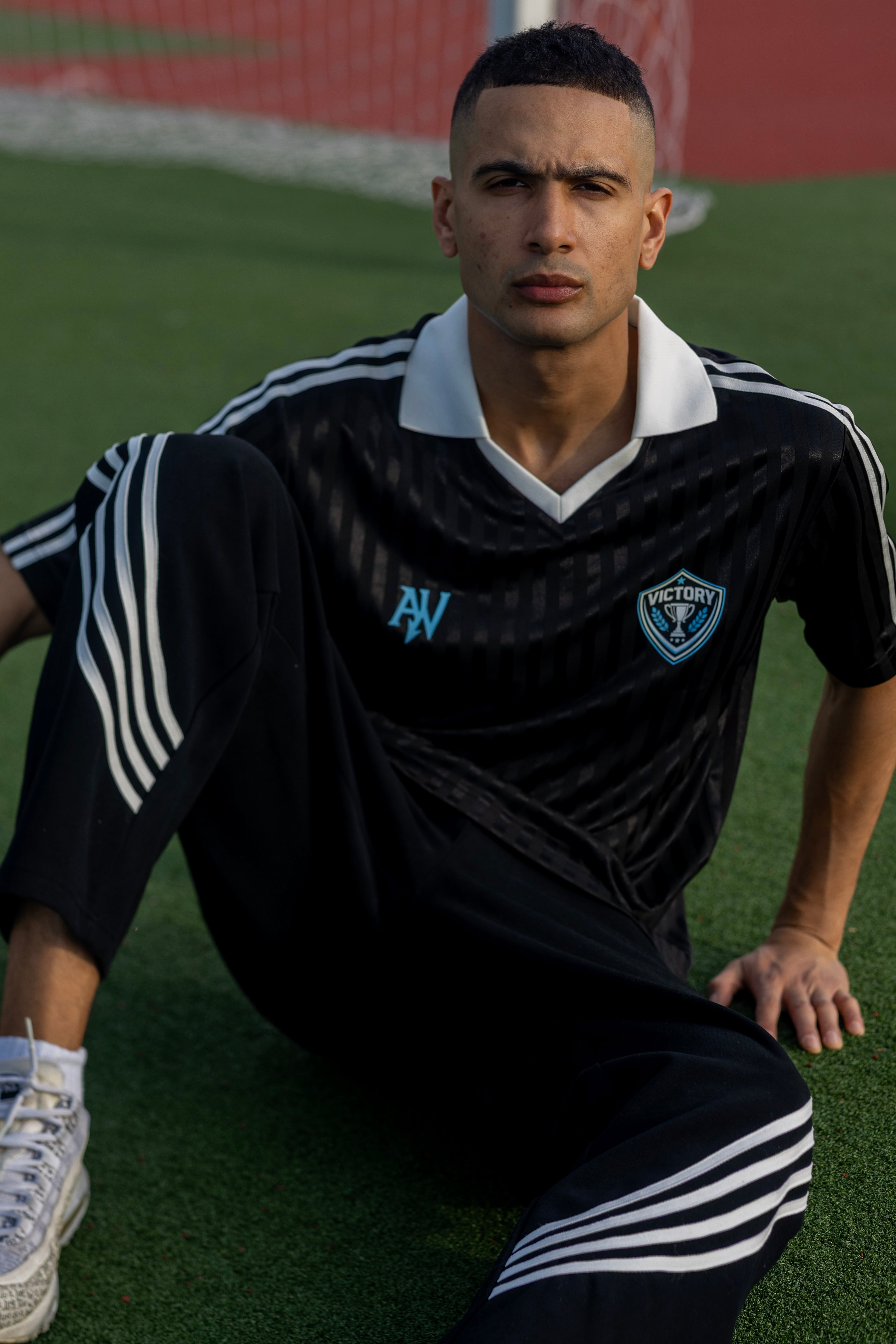Contrast Collar Striped Soccer Jersey